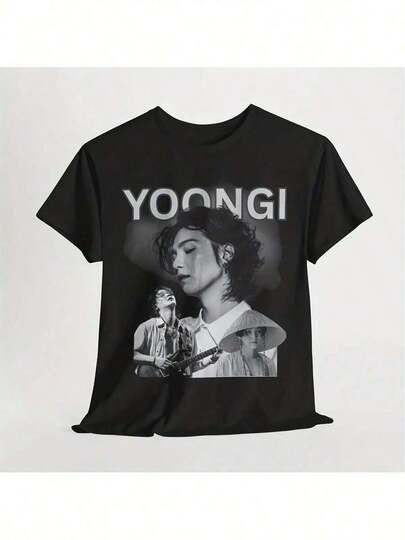 Camiseta gráfica unisex YOONGI |   Camiseta blanca llamativa con estilo retro de celebridad con impresiones de letras y retratos |   Cuello Redondo Casual, Manga Corta, Perfecto para Amantes de laúsica, Tejido Ligeramente Elástico, Ajuste Regular, para el Verano.