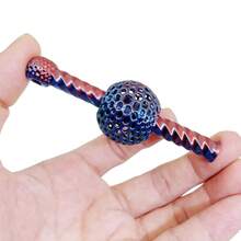 1个3D打印扭扭旋转球，创意设计，多种颜色可选，减压玩具，成人感官球。新颖的桌面装饰品，背包配件。适合作为节日装饰品、派对礼物、办公礼品或送给亲朋好友的趣味小玩意（颜色因3D打印角度而异）。 - 彩色 - 查看 12