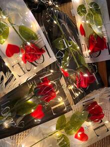 20个透明鲜花礼品袋，适用于DIY玫瑰花束、人造玫瑰、单支玫瑰包装袋，适用于情人节、婚礼、情人节礼物、自制玫瑰包装袋、圣诞节、母亲节、派对装饰、生日派对、婚礼、派对礼物和DIY花束配件。（本产品不包含鲜花） - 多款式 - 查看 2