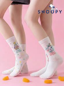 SNOOPY 半双正品史努比袜子，白色女士中筒袜。可爱卡通设计，时尚靓丽的白色夏季史努比袜子。防臭吸湿，休闲百搭，卡通图案中筒袜，适合学生、成人，可作为礼物或日常穿着。 - 彩色 - 查看 1