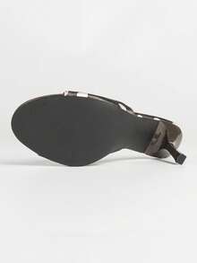 Tacones altos de unicolor elegantes, tela elegante con volantes para fiesta y exterior - Café/Manchas blancas - Ver 10