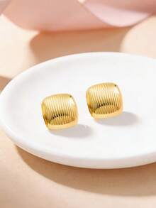 1 par de pendientes elegantes de acero inoxidable con estilo vintage de metal cuadrado y plisado, adecuados para uso diario durante todo el año, regalo para el Día de la Madre - Dorado - Ver 2