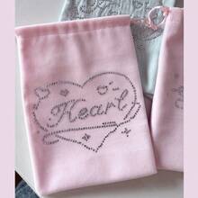 Tas Serut Beludru Kawaii dengan Sayap Malaikat, Dompet Hati Manis Berhiaskan Berlian Imitasi yang Lucu, Tas Penyimpanan Flanel Lembut untuk Kosmetik, Perhiasan, Alat Tulis & Pembungkus Kado - MultiWarna - View 17