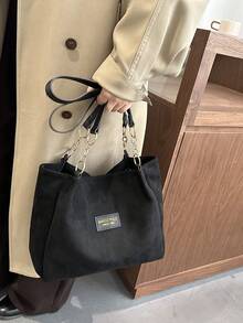 一款百搭时尚的日常通勤包，适合各种场合。2026年新款女士包，容量大，配有单肩背带。 - 黑色 - 查看 4