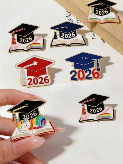 Bộ huy hiệu tốt nghiệp năm 2026 (12/24 chiếc), ghim cài áo dễ thương, phụ kiện lễ tốt nghiệp năm 2026 (dành cho cả nam và nữ), quà cảm ơn, trang trí quần áo/túi xách, món quà tốt nghiệp hoàn hảo.