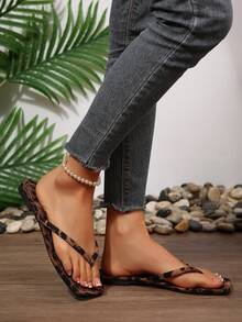 Summer New Leopard Print Thong Flat Sandals, Square Toe Design, Retro One-Strap Beach Slippers, Versatile Fashion Comfortable - Brown - View 8