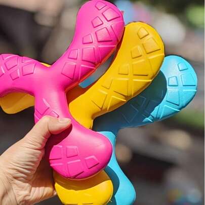 Floating Water , Chew-Resistant Plastic Toy For Dogs, Floating Tri-Blade Design, Suitable For Medium And Small Dogs, Outdoor/Beach Interactive Toy