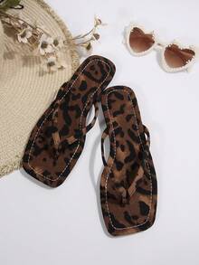 Summer New Leopard Print Thong Flat Sandals, Square Toe Design, Retro One-Strap Beach Slippers, Versatile Fashion Comfortable - Brown - View 4