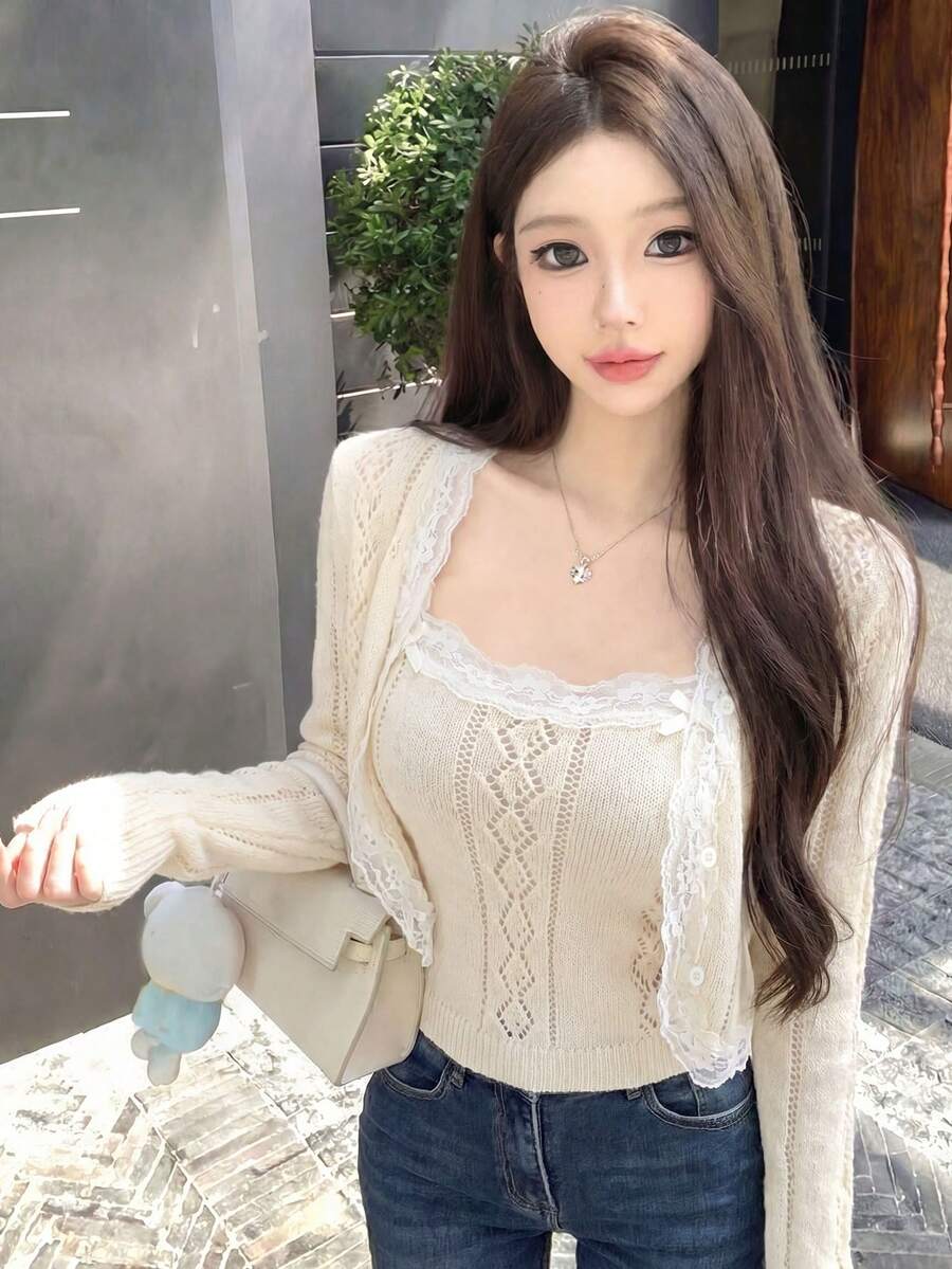 春夏新款性感蕾丝边针织开衫外套，纽扣闭合女式套装，镂空吊带两件套针织毛衣上衣，适合情人节、外出、居家、通勤、约会等场合。 - 杏色 - 查看 1