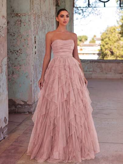 Faeriesty 女士优雅浪漫无肩带婚纱，层叠荷叶边薄纱A字廓形，完美适用于经典婚礼、毕业典礼、正式晚宴、生日派对及其他正式场合，也可作为新娘礼服或夏季度假装。春日粉色