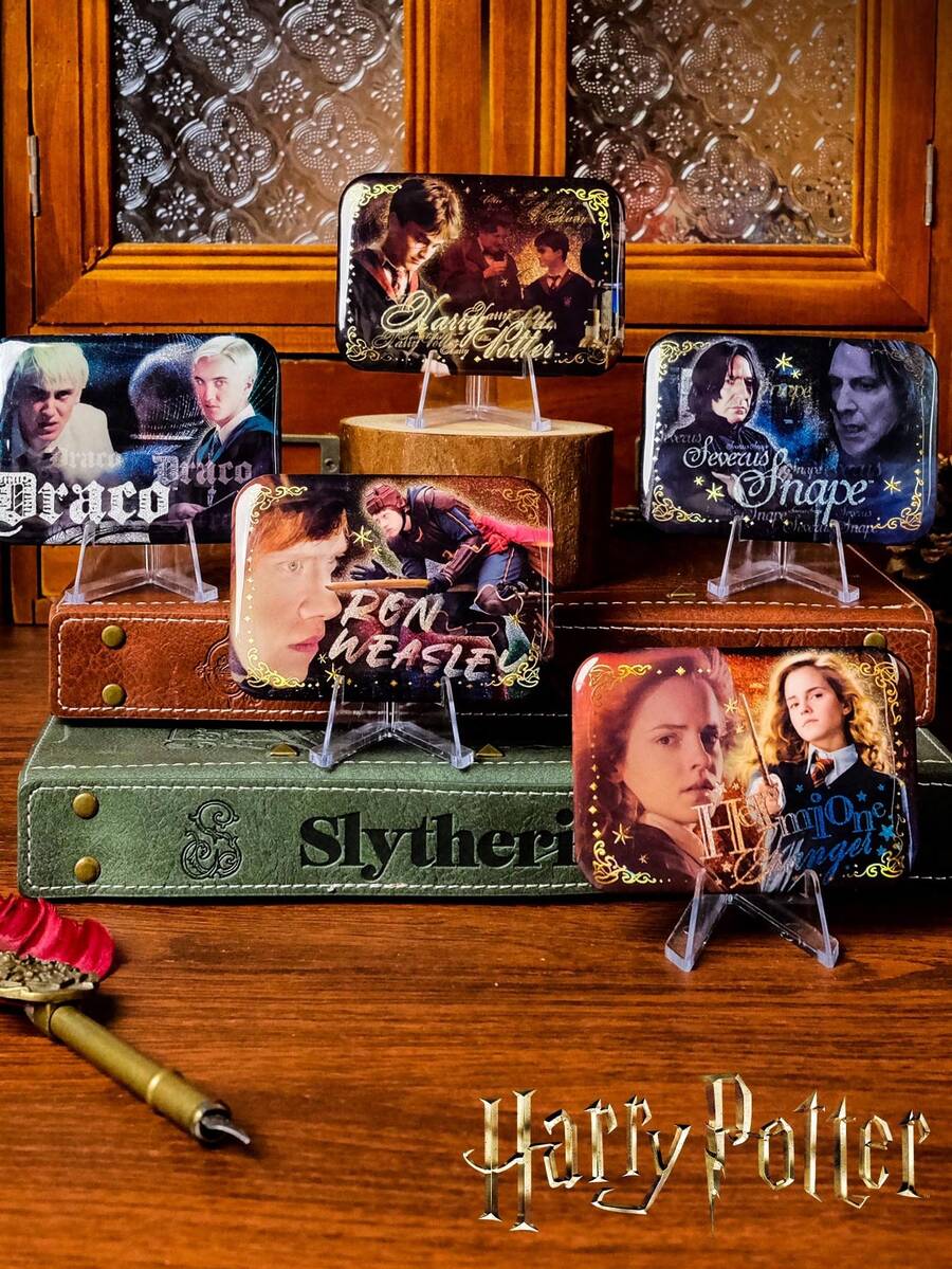 Harry Potter 1pc Character Series Badge, Harry, Ron, Hermione, Malfoy, Snape And Other Different Group Badges, Gold Lace Design Badge Suitable For Clothing, Bag Decoration Accessories, Office Supplies, Learning Supplies, Commemorative Gift For Book Lovers And Movie Fans [Official Licensed] - View 1