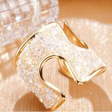 Handgefertigtes funkelndes goldfarbenes Armband mit Natursteinen, personalisierter übertriebener glänzender handgefertigter Metallarmreif, einzigartiges Einzelstück, Modeschmuck für Party, Alltag, Urlaub, Geschenk - Goldgelb - Übersicht 4