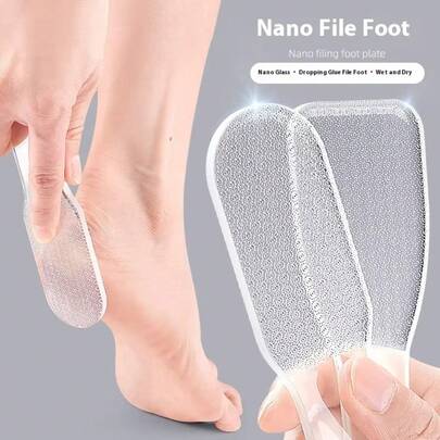 1 dụng cụ cạo gót chân bằng thủy tinh nano, dụng cụ chăm sóc móng chân chuyên nghiệp để loại bỏ vết chai và gót chân nứt nẻ, tẩy tế bào chết nhẹ nhàng bằng tinh thể, có thể giặt và tái sử dụng cho làn da mịn màng.