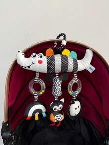 1 pieza Decoración colgante para cochecito de bebé con diseño de animal en blanco y negro, muñeca sonajero para coche, contiene sonajero y sonido de bola, adecuado como regalo para bebé recién nacido - Multicolor - Ver 6