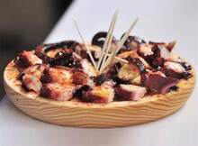 COSHANO 6x Plato de madera para pulpo, pizza, charcuteria, quesos, tapas, entrantes, vajilla para comida, tabla de picar (6x 22cm) - Marrón - Ver 3