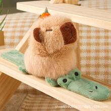 Barndockor - Pelikankapybara, ljusbrun till vit, 10 cm - Visa 6