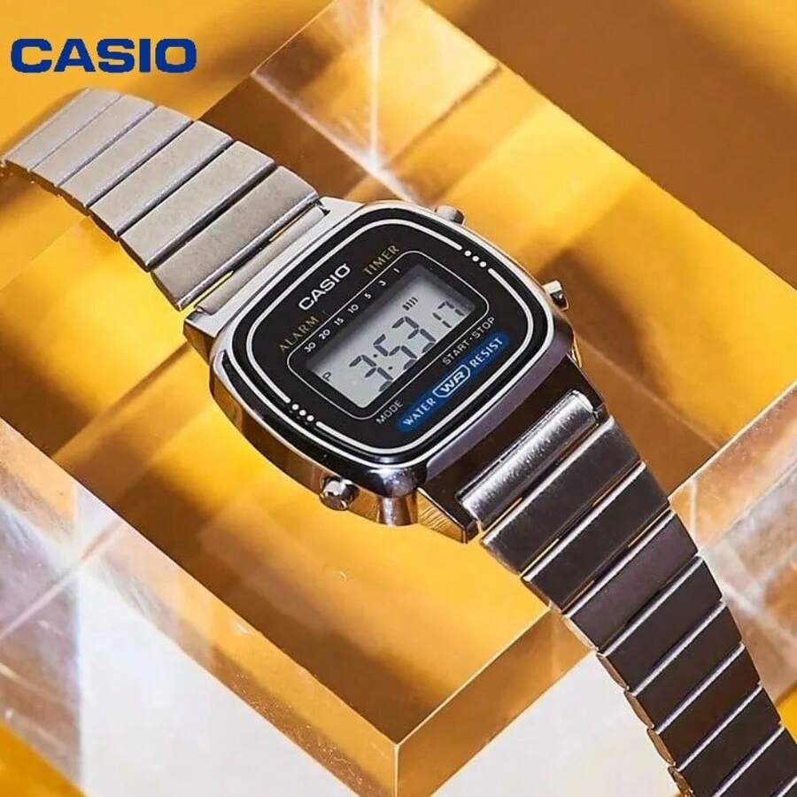 Đồng hồ Casio LA670WA-1D nữ kiểu dáng retro, dây đeo thép không gỉ, mặt vuông, chống nước, chức năng báo thức và bấm giờ, kiểu dáng thanh lịch, thích hợp đeo hàng ngày hoặc làm quà tặng.