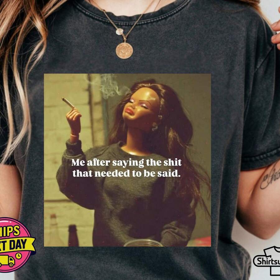Distressed Doll Face Meme Shirt Viral Internet ShirtCringy Tee Funny Distressed Doll Graphic Sweatshirt Distressed Vinta - màu đen - Xem 1