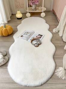 1pc Fluffy Cloud Shaped Carpet, Soft Plush Area Rug For Living Room Bedroom, Luxury Warm Decorative Mat, Thick Carpet For Autumn/Winter - White - View 2