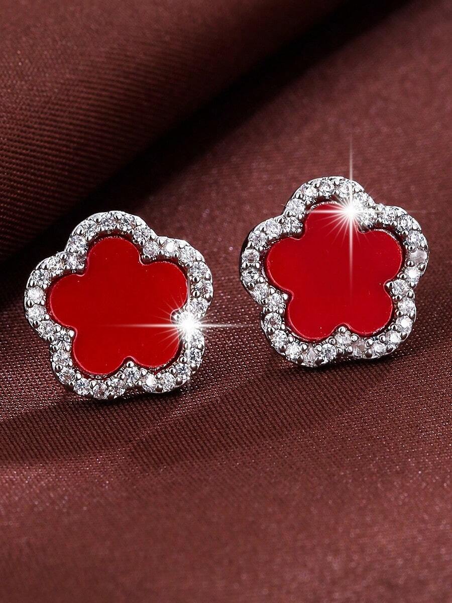 1 Đôi bông tai hình cỏ bốn lá sang trọng, thanh lịch, đa năng, phù hợp cho người đi làm với thiết kế tinh tế. - bạc - Xem 1