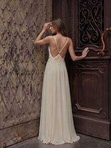 Đầm phù dâu bằng chiffon không tay, cổ chữ V sâu, thanh lịch, có thiết kế xẻ tà phía sau và hơi co giãn. - Màu quả mơ - Xem 2