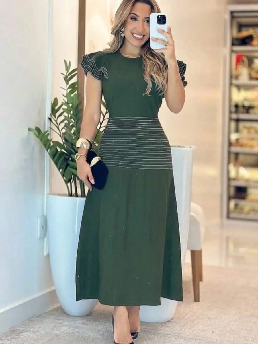 Women's Midi Dress With Short Sleeves And Ruffles. Autumn/Winter. - Dark Green - View 1