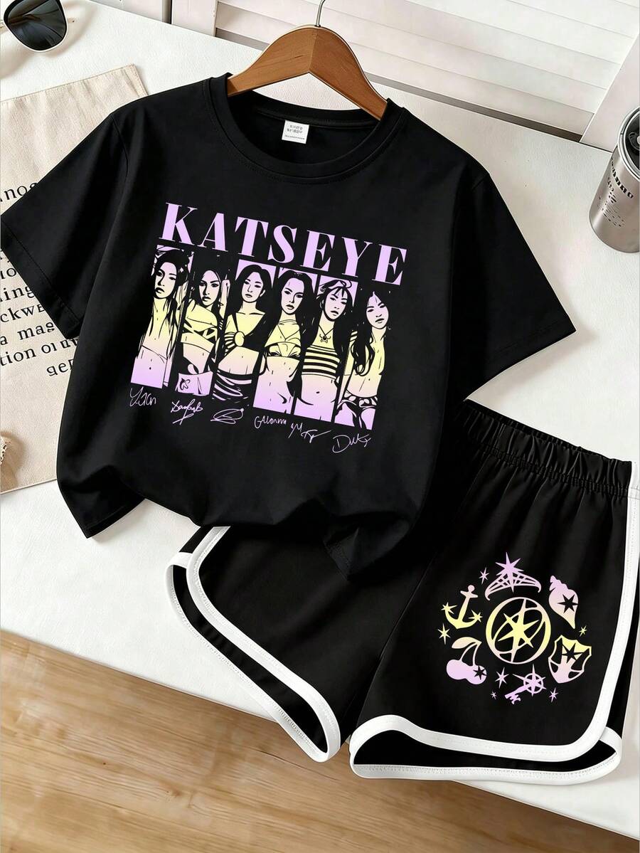 2026 Young Girls' Boys' Graphic Short Sleeve T-Shirt And Elastic Waist Shorts Set, Katseye Music Shirt, Katseye K-Pop Graphic T-Shirt, Katseye Gnarly T-Shirt, Katseye K-Pop T-Shirt, Gabriela Shirt, T-Shirt For Teenagers, Music T-Shirt Boys' T-Shirts Girls' Outfits Matching Mother-Daughter Wear TV-Inspired Gifts For Girls Teenage Girls' Clothing Boys' Apparel Gifts For Teenage Boys Children's Outfits Girls' Aesthetic T-Shirts Teenage Girls' Tops Teenage Girls' T-Shirts Teenage Girls' Clothing Girls' Jackets Boys' Apparel Girls' Outfits Teenage Girls' Tops Matching Parent-Child Wear Boys' T-Shirts Children's Clothing Gifts For Girls New Year Gifts - màu đen - Xem 1