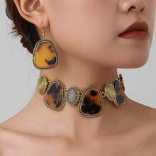 Fashionable Tortoiseshell Pattern Jewelry Set - Asymmetrical Shaped Earrings And Matching Necklace, Suitable For Party And Daily Wear - Geometric Shapes - View 10