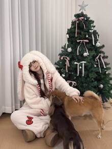 1 chiếc áo choàng ngủ nữ dễ thương hình tai thỏ và nơ đỏ, chất liệu lông cừu san hô, rộng rãi, thoải mái, thích hợp cho spa khách sạn, hồ bơi ngoài trời, giữ ấm khi ngủ, có mũ trùm đầu, bộ đồ ngủ nữ hoạt hình, đồ mặc nhà thoải mái. - Nhiều màu - Xem 4