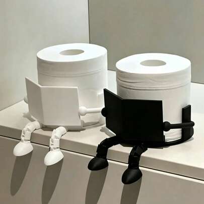 Giá đỡ giấy vệ sinh hình người sáng tạo - Một vật dụng vui nhộn và độc đáo được làm từ nhựa ABS, giá đỡ giấy vệ sinh này có thể được dùng để đựng giấy vệ sinh, hoặc như một vật trang trí nhà cửa độc đáo hay vật dụng sắp xếp bàn làm việc. Giống như một giá sách hoặc giá để cà phê, giá đỡ giấy vệ sinh đáng yêu này rất phù hợp cho phòng tắm, phòng ngủ hoặc phòng khách, và có thể chứa các cuộn giấy vệ sinh cỡ tiêu chuẩn. Không chỉ là một vật trang trí thú vị, mà nó còn là một món quà lý tưởng cho những người yêu thích trang trí phòng tắm; hình dáng sống động của nó.