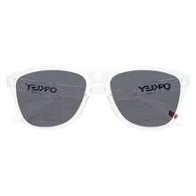 Oakley Frogskin Sunglasses |  | Men Sunglasses - 透明/灰色 - 查看 8