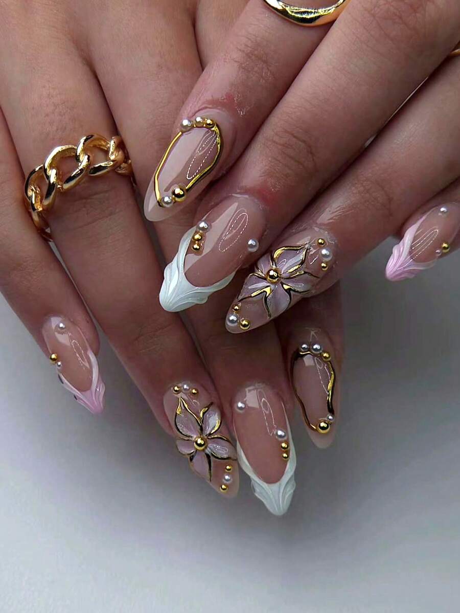 Bộ 24 miếng dán móng tay hình hoa 3D màu trắng hình hạnh nhân, thiết kế hoa hồng màu hồng với hạt kim loại và ngọc trai đính kèm, bộ dán móng tay kiểu Pháp bao gồm 1 miếng gel dẻo và 1 dũa móng, thích hợp cho nữ sử dụng hàng ngày, dự tiệc và các dịp lễ. - Nhiều màu - Xem 1