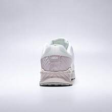 Nike 女士 W AIR MAX BIA SE 休闲运动鞋，低帮 IH4017-100 - 淺粉色 - 查看 4