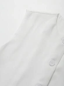 Bộ đồ nữ màu trơn cổ tròn cài cúc phía trước gồm áo hai dây và quần short, màu trắng, thích hợp cho mùa hè. - trắng - Xem 3