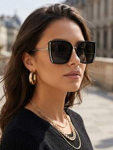 1 Pair Women's Large Frame Shiny Rhinestone Elegant Black Fashion Glasses, Handcrafted Rhinestone Embellished - Multicolor - View 1