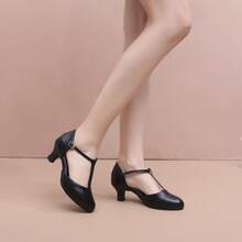 Giày khiêu vũ Latin nữ màu đen có khóa cài, quai chữ T, gót trung bình thấp 5.5cm, dép trong nhà/ngoài trời, giày khiêu vũ cho giáo viên, giày thể thao màu đen, giày khiêu vũ Salsa/Hiện đại để luyện tập, biểu diễn, khiêu vũ chuyên nghiệp. - màu đen - Xem 1