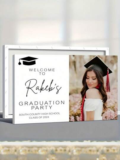 Impressão em Tela Personalizada de Formatura - Nome Personalizado, Escola, Ano - Envie Foto e Texto - Design Elegante de Boné de Formatura em Preto e Branco - Pôster em Tela Emoldurada - Decoração de Festa de Formatura, Lembrança - Impressão de Máquina de Alta Qualidade - Decoração Doméstica, Design Comemorativo, Qualidade de Cor Vibrante, Perfeito para Decoração de Quarto