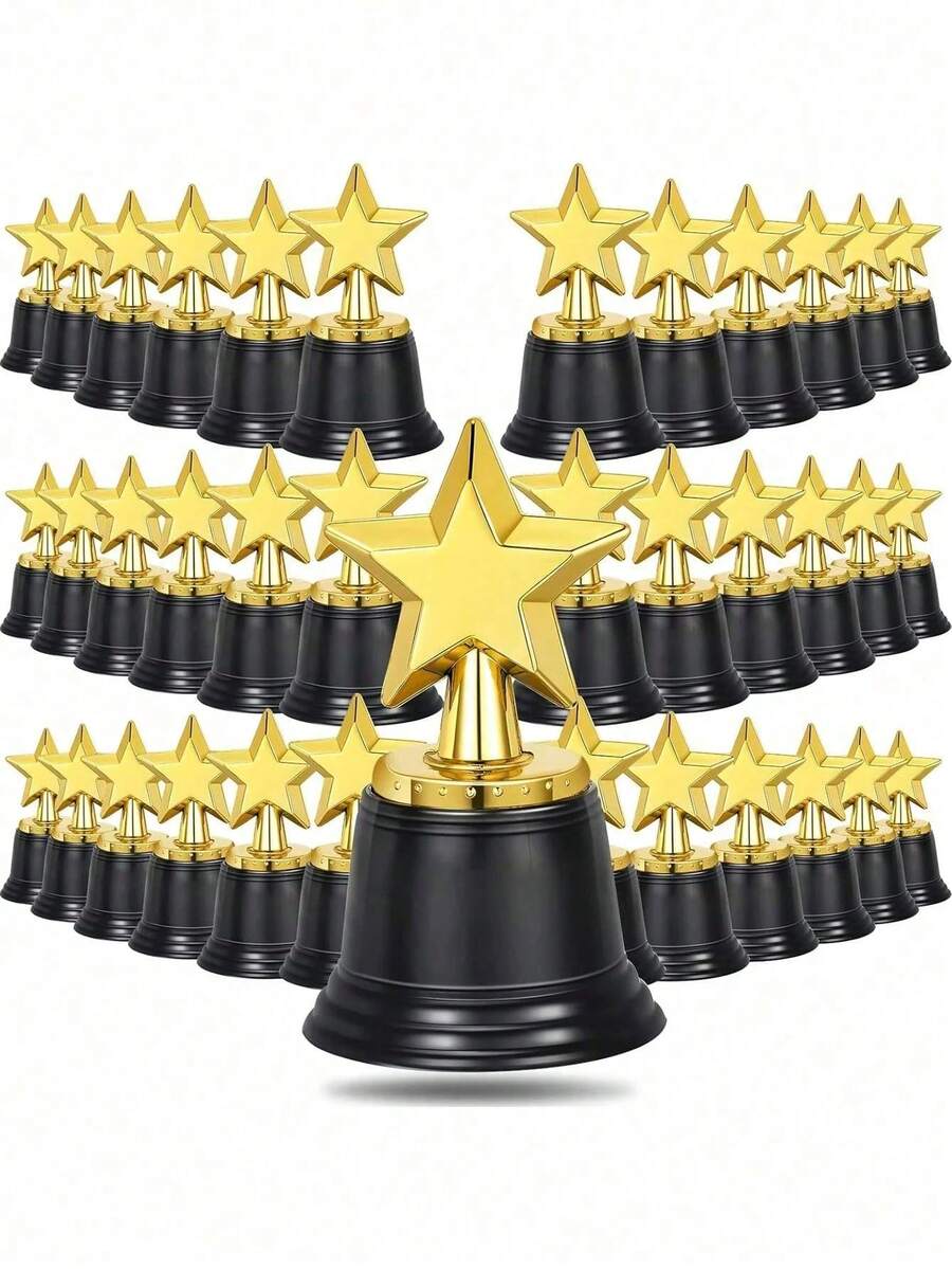 Cadeaux de remise des diplômes 12 pièces Mini trophée en plastique en forme d'étoile dorée, parfait pour la rentrée scolaire, les cadeaux de remise des diplômes, les événements sportifs et les cérémonies de remise de prix. Fabriqué en plastique, ce trophée en forme d'étoile est idéal pour les récompenses, trophées en forme d'étoile à cinq branches