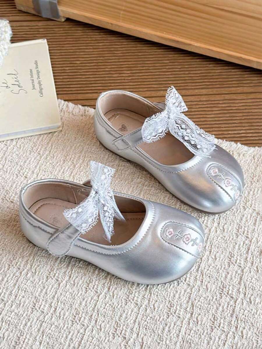 1 Đôi giày công chúa mùa xuân cho bé gái, giày da mềm chống trượt, có nơ buộc, đa năng. - Bạc - Xem 1