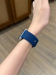 适用于华为 Watch Fit3、Fit4、Fit4 Pro 系列的硅胶表带，男女通用 - 午夜藍 - 查看 3