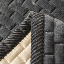 VIPMART 1pc Dog Car Seat Cushion, Warm Thickened, Easy To Clean, Durable Polyester Fiber, Suitable For SUV, Sedan And Truck, Back Seat Extension Coverage, Suitable For Winter Driving, Suitable For Large, Medium And Small Pets Cats And Dogs, Anti-Slip Protective Mat - Dark Grey - View 5