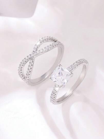 两件套女士时尚休闲交叉设计方形合成立方氧化锆石戒指套装，适合送给情侣、闺蜜，或日常佩戴，也适合婚礼、派对、海滩度假、情人节等场合。