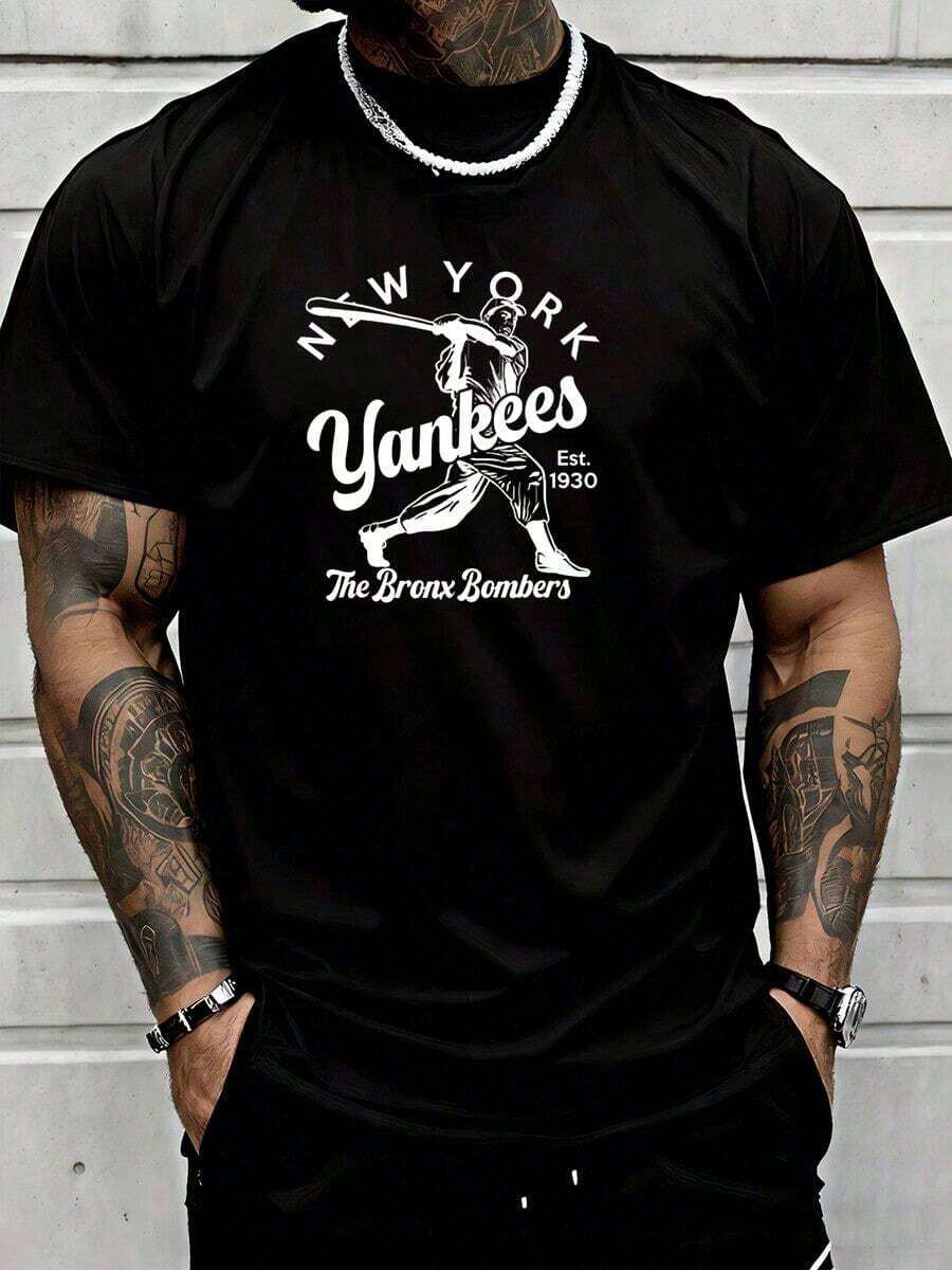 Baseball League Black T-Shirt, Featuring A Cartoon-Style Blue Jays Mascot Graphic.A Fashionable And Casual T-Shirt For Sports, Fitness, Streetwear, And Personalized Styling.Suitable For Both Men And Women. HOYE - Đen 4 - Xem 1