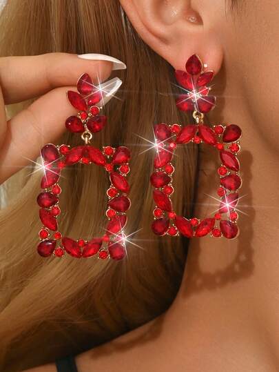 一对闪亮叶子水晶吊坠耳环，红色方形耳环，女士珠宝配饰