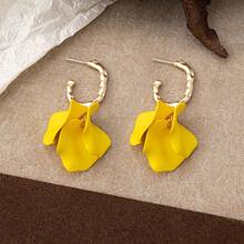 Bohemian Style Yellow Petal Drop Earrings, Suitable For Women, Layered Floral Design, Ideal Summer Holiday Accessory - Yellow - View 5