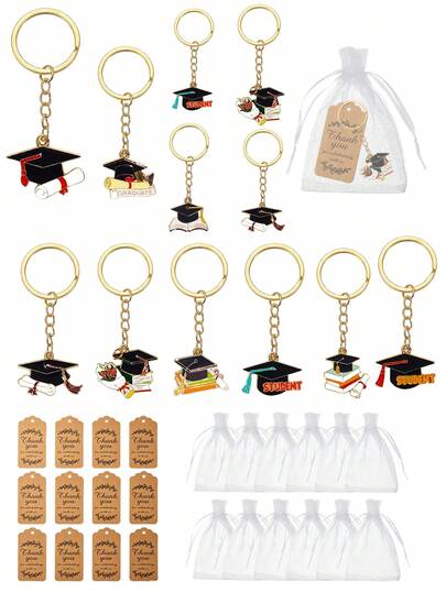 12套毕业纪念钥匙扣礼品套装，包括毕业帽、书籍吊坠、礼品袋和贺卡，毕业派对宾客纪念品