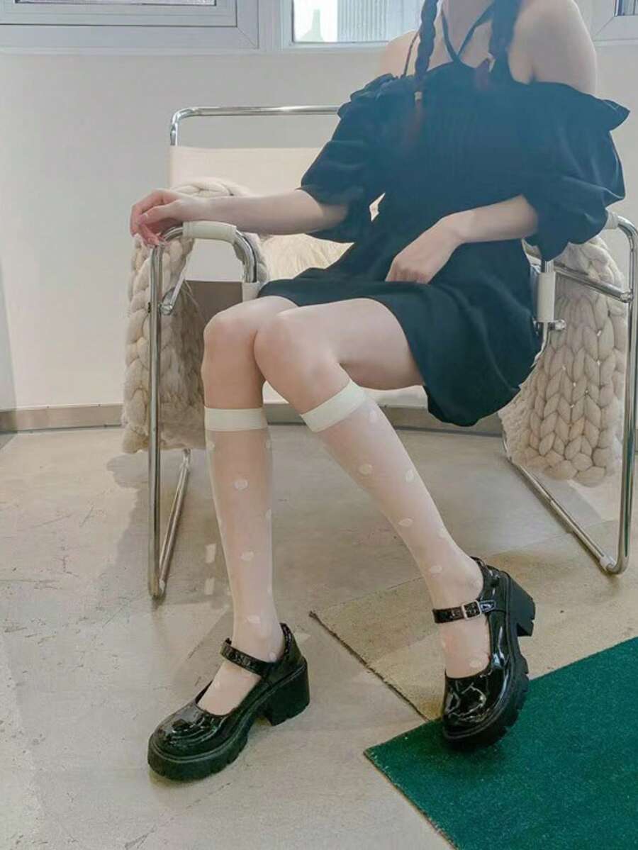 一双薄款女士黑白经典中筒袜，高筒袜，日式JK风格过膝袜，洛丽塔长袜，黑色丝袜 - 彩色 - 查看 1