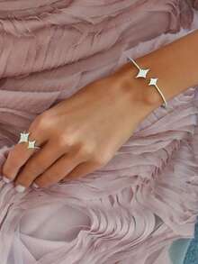 Set de 2 piezas de pulsera y anillo con forma de rombo con rhinestones, estilo bohemio, juego de joyería para mujer para fiestas y celebraciones - Plateado - Ver 1