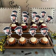 Etiqueta para pastel de graduación con cabeza grande (C)
