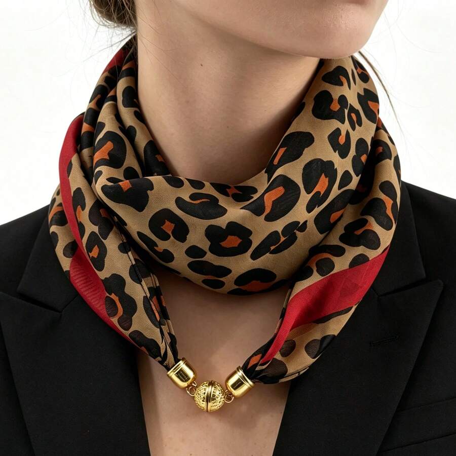 1 chiếc khăn quàng cổ nữ tiện dụng với khóa nam châm, họa tiết da báo, chất liệu giả lụa nhẹ, mềm mại và mịn màng, khóa nam châm dễ dàng và nhanh chóng sử dụng, họa tiết da báo thời trang đa năng, phù hợp cho những người không biết cách thắt khăn và cần ra ngoài nhanh chóng. - Nhiều màu - Xem 1